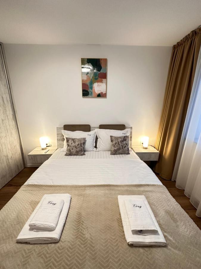 Deluxe Cozy Apartments - Coresi Mall #Braşov Exterior foto